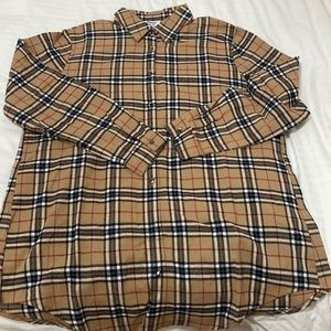 Cute Y2K Burberry style plaid flannel